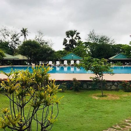 Chilaw City Hotel เนกอมโบ ภายนอก รูปภาพ