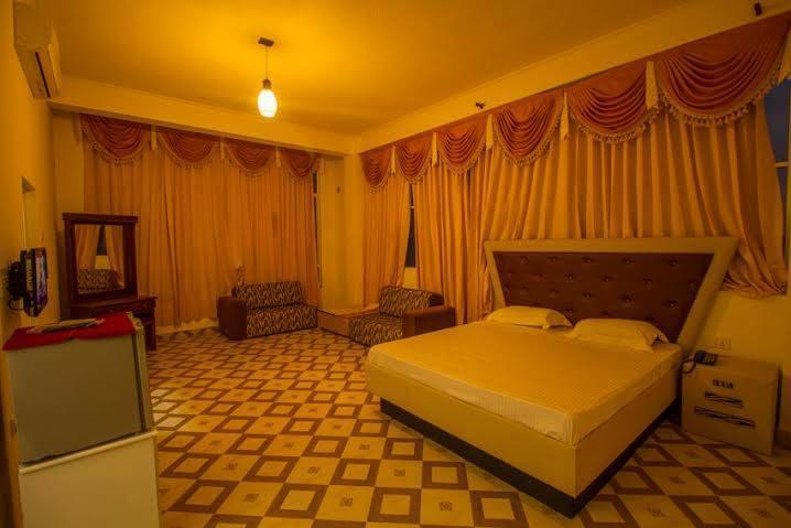 Chilaw City Hotel เนกอมโบ ภายนอก รูปภาพ