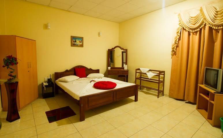 Chilaw City Hotel เนกอมโบ ภายนอก รูปภาพ