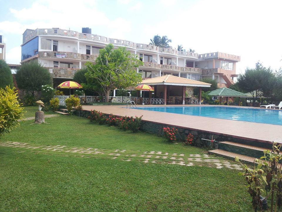 Chilaw City Hotel เนกอมโบ ภายนอก รูปภาพ